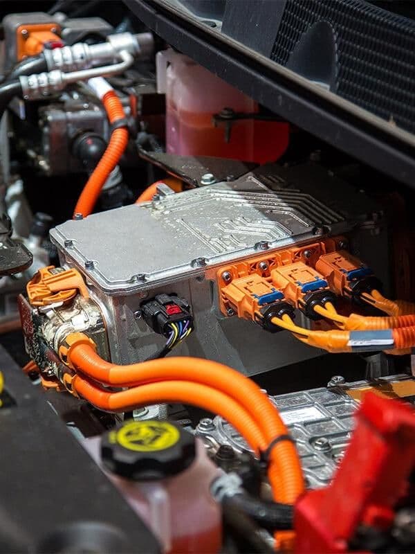 Oficina Especializada Carros Híbridos e Elétricos na JK Transmissão
